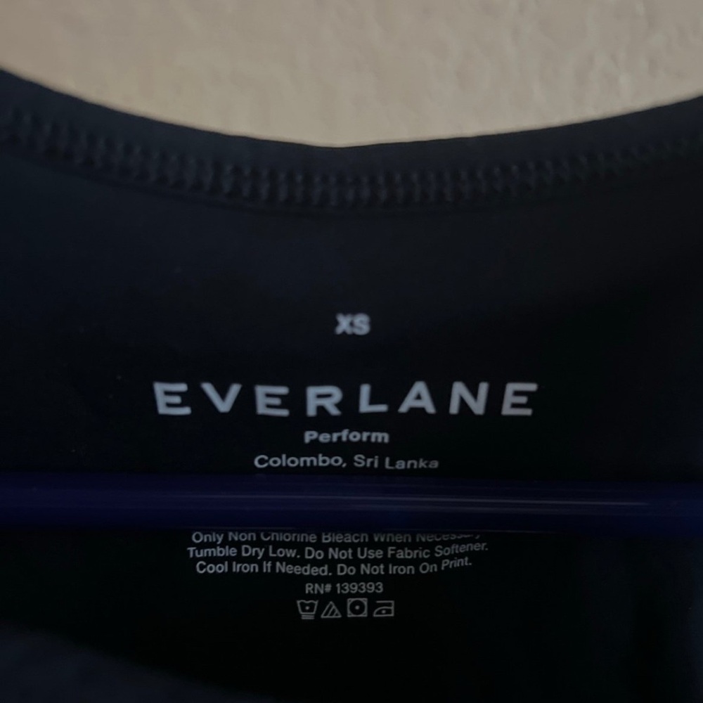 Everlane Black Tank Top Essential set of 2 - Picture 3 of 3